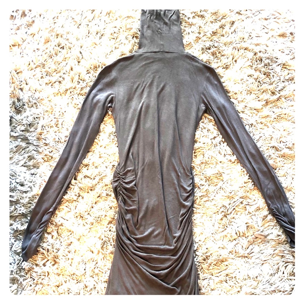 Dark gray thin body con fitting dress w ruching